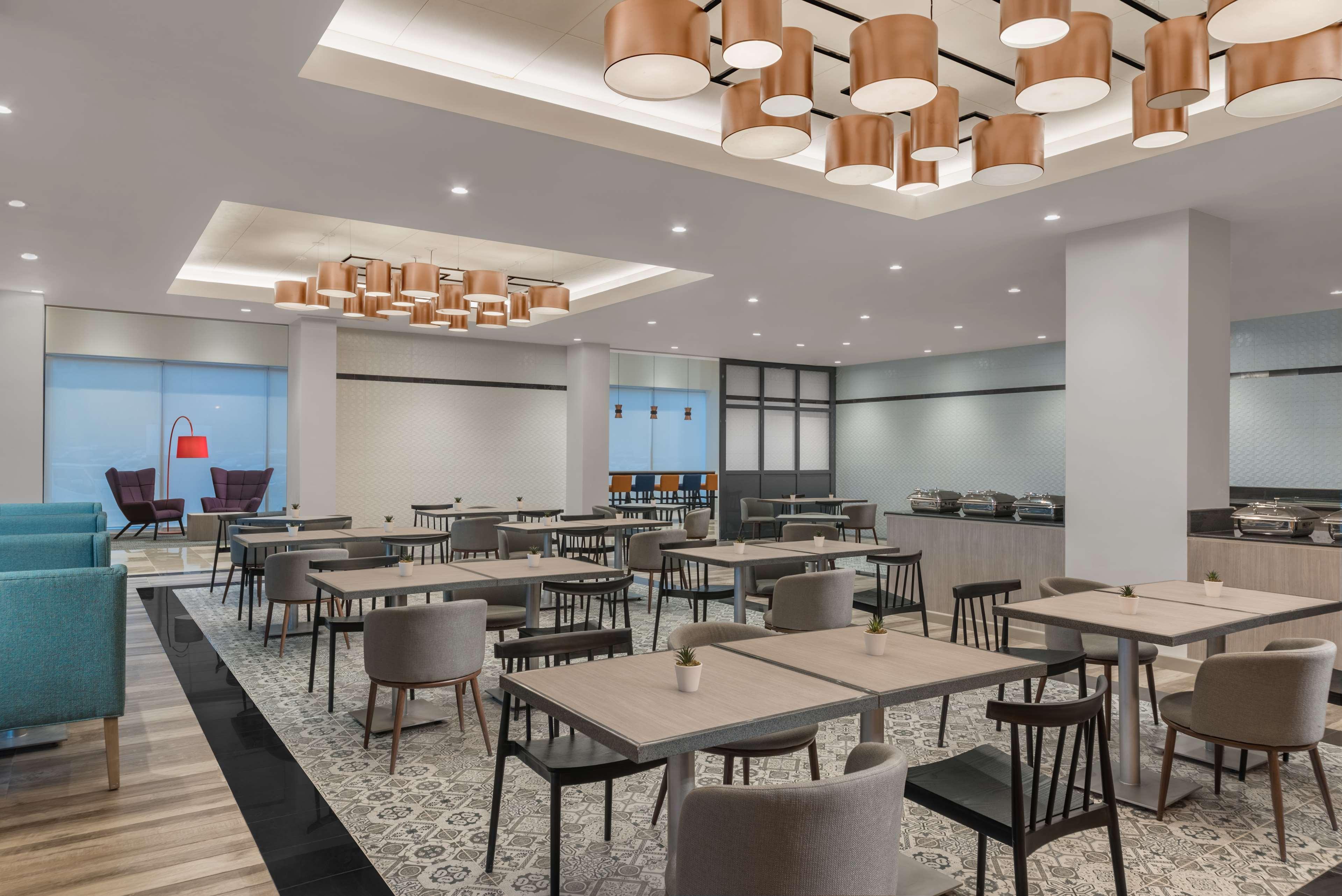 Park Inn By Radisson Iloilo Экстерьер фото