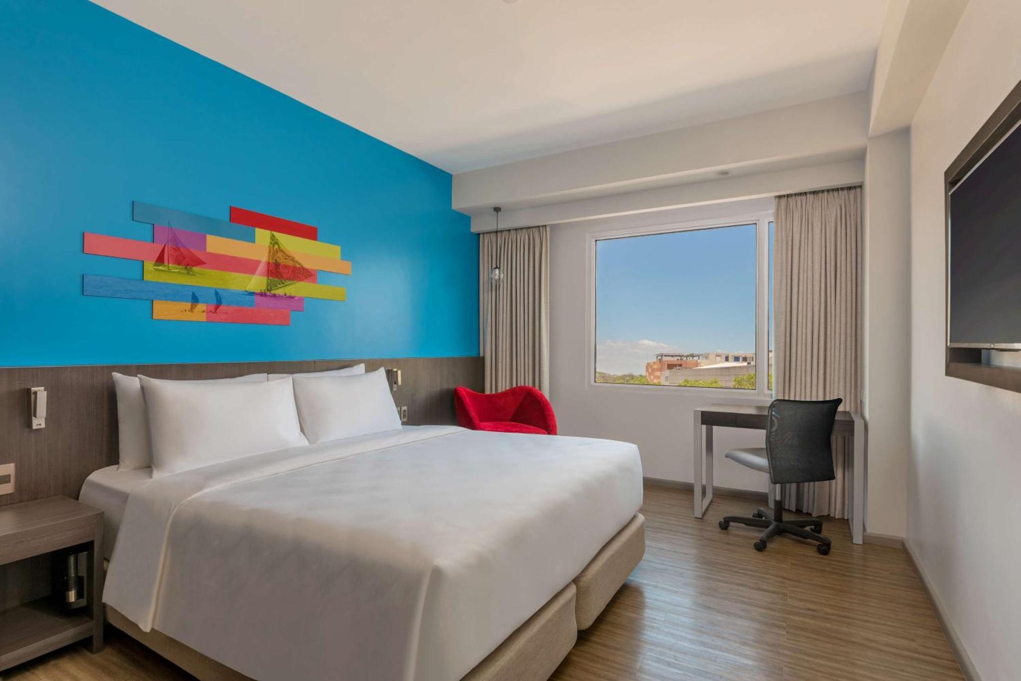 Park Inn By Radisson Iloilo Экстерьер фото