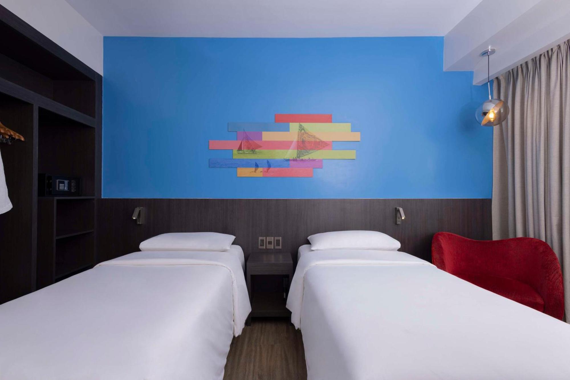 Park Inn By Radisson Iloilo Экстерьер фото